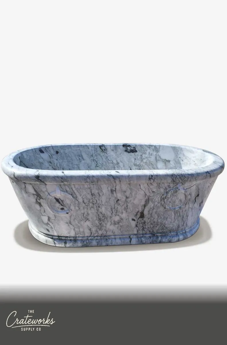 Classic Stone bathtub, detail 2