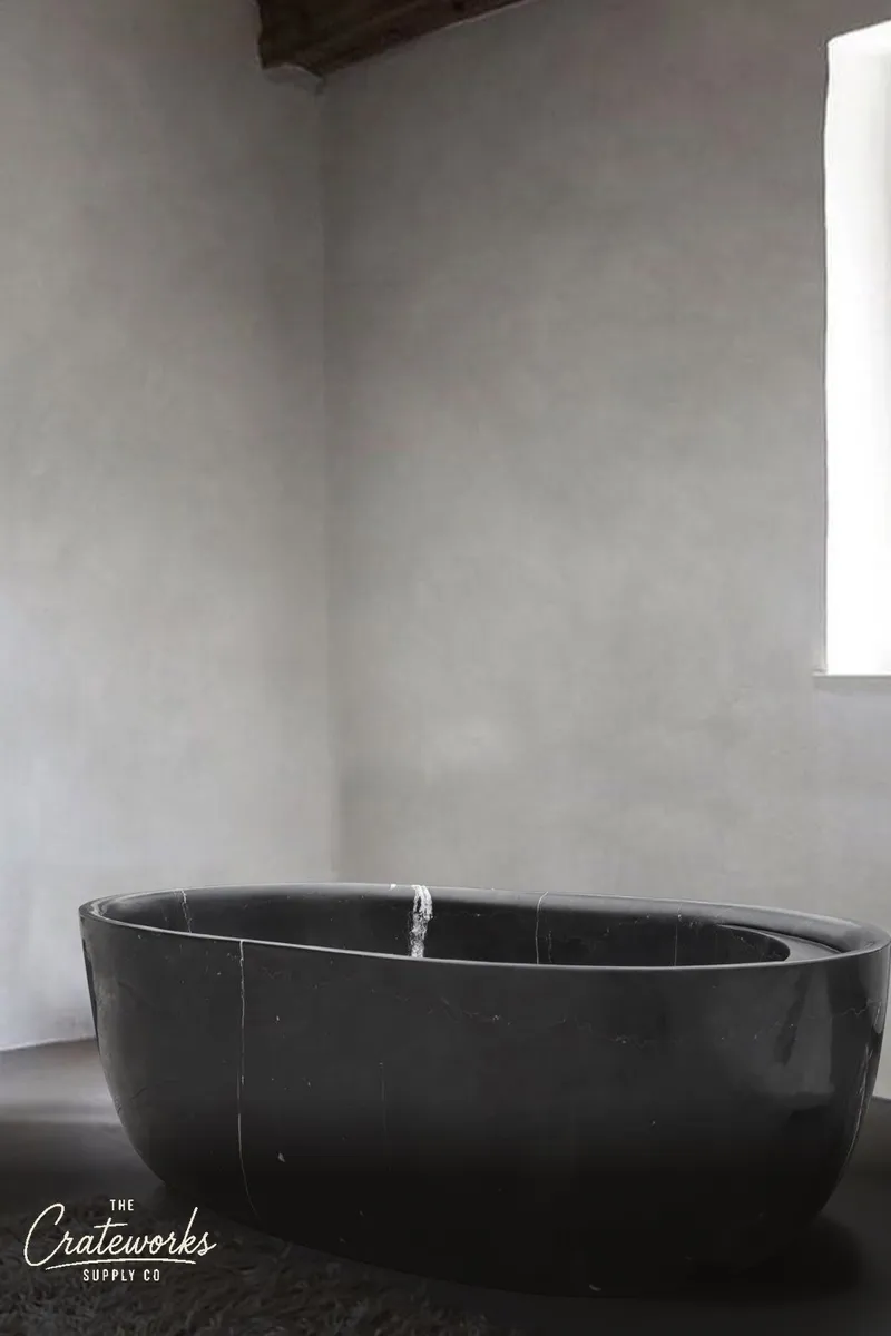 Black Marble bathtub, detail 1