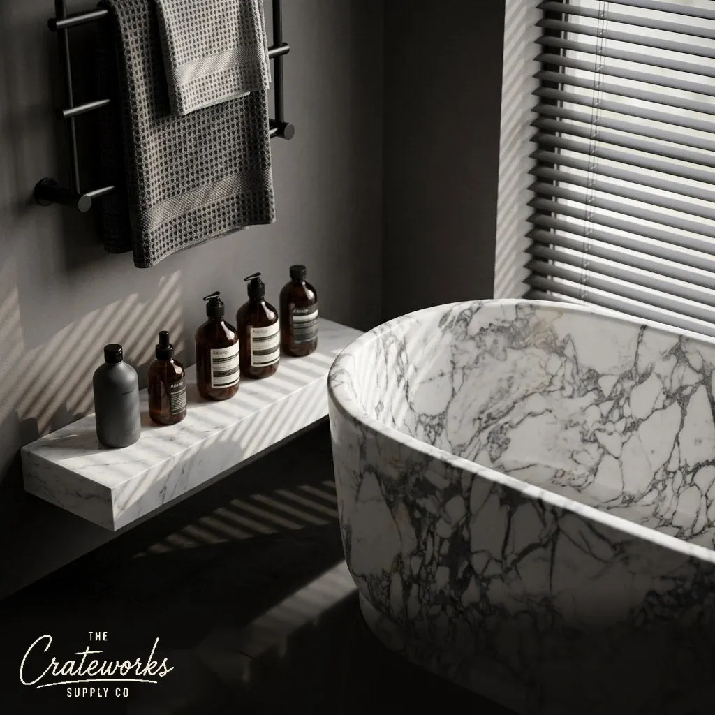 White marble bathtub Carved from Calacatta, detail 2