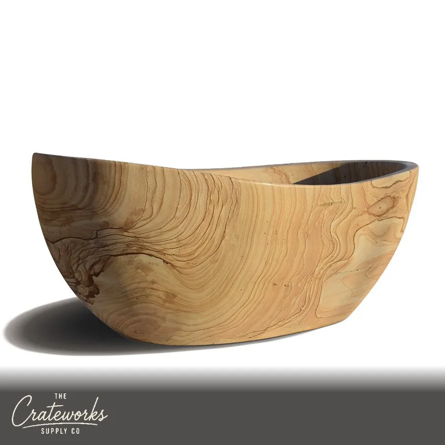Stone bathtub with river vein