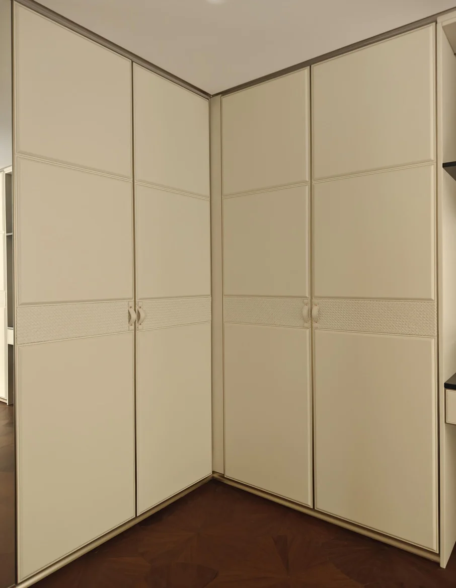 Woven Leather Door, in the room 1