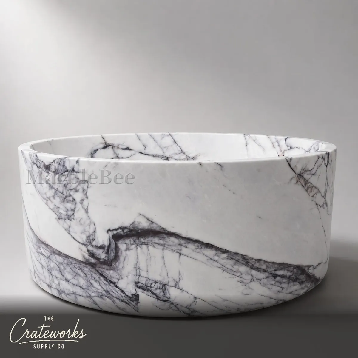 Stone freestanding tub in Exquisite Milas Lilac Marble, detail 1