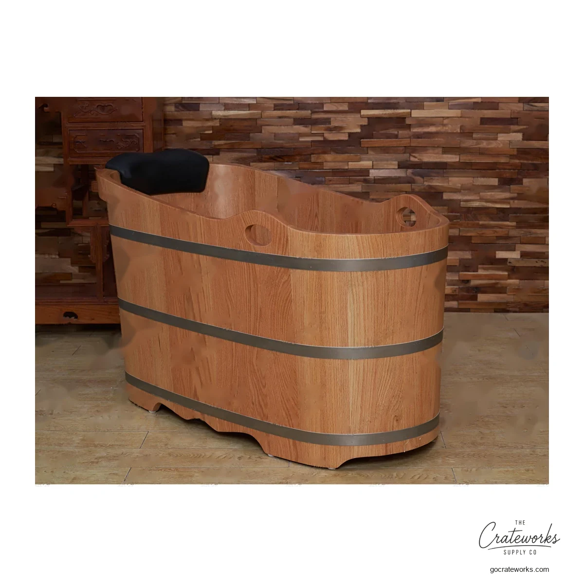 Oval Soaking Tub with Armrests