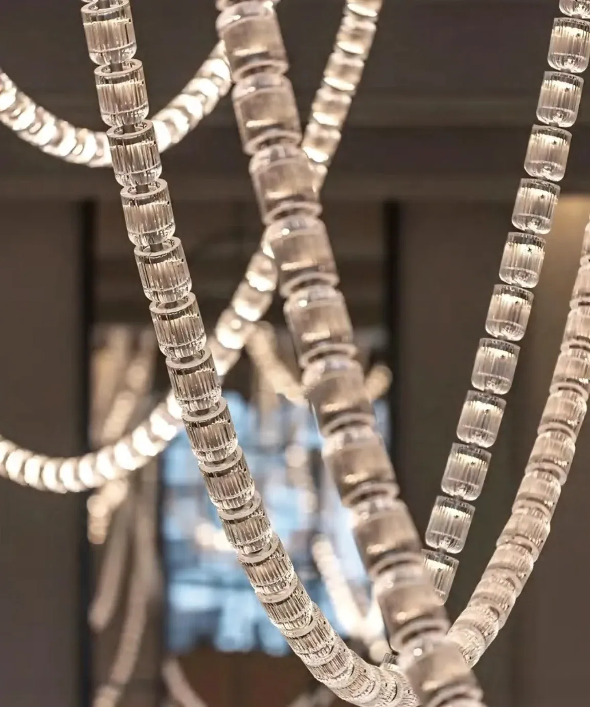 Mixed Halo, chandeliers
