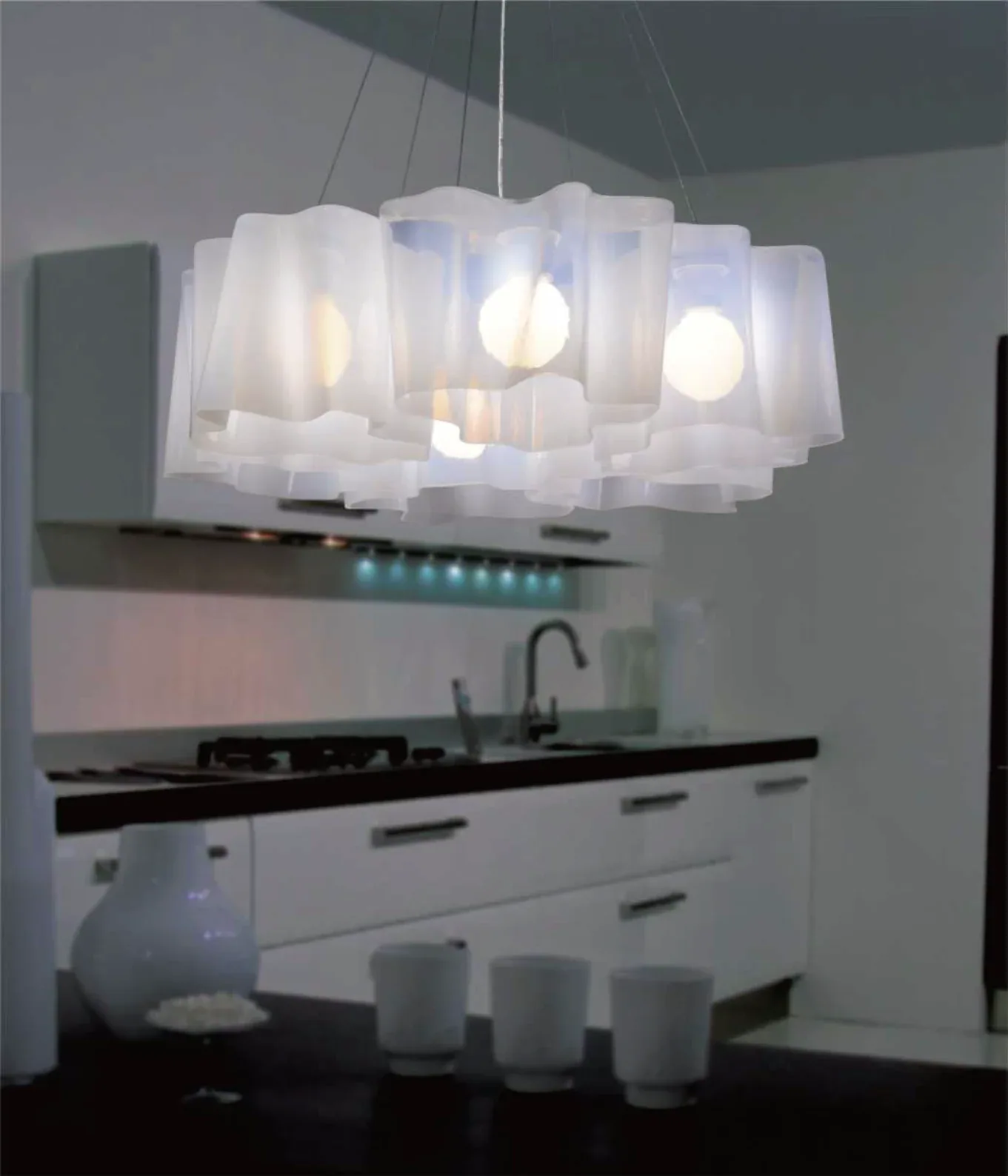Glass Run 02, linear suspension