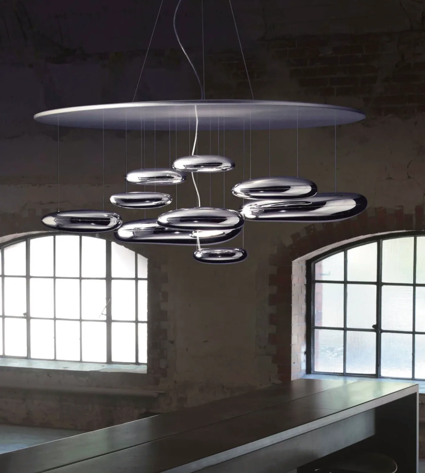 Chrome Run 03, linear suspension